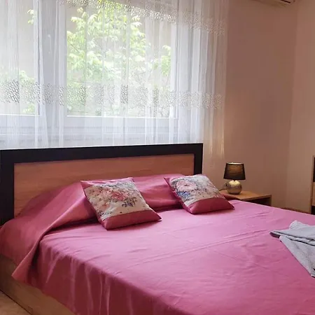 далия - Къща за гости