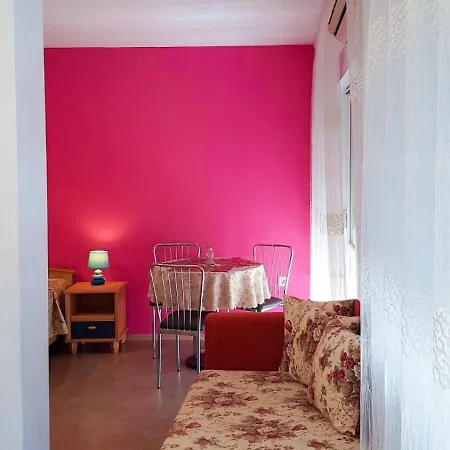 далия - Къща за гости