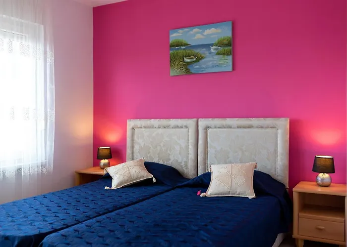 Гостьовий будинок далия - Несебир